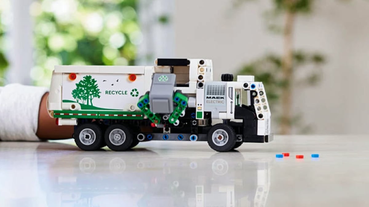 LEGO Technic 42167 Mack LR Electric | Zdroj: LEGO