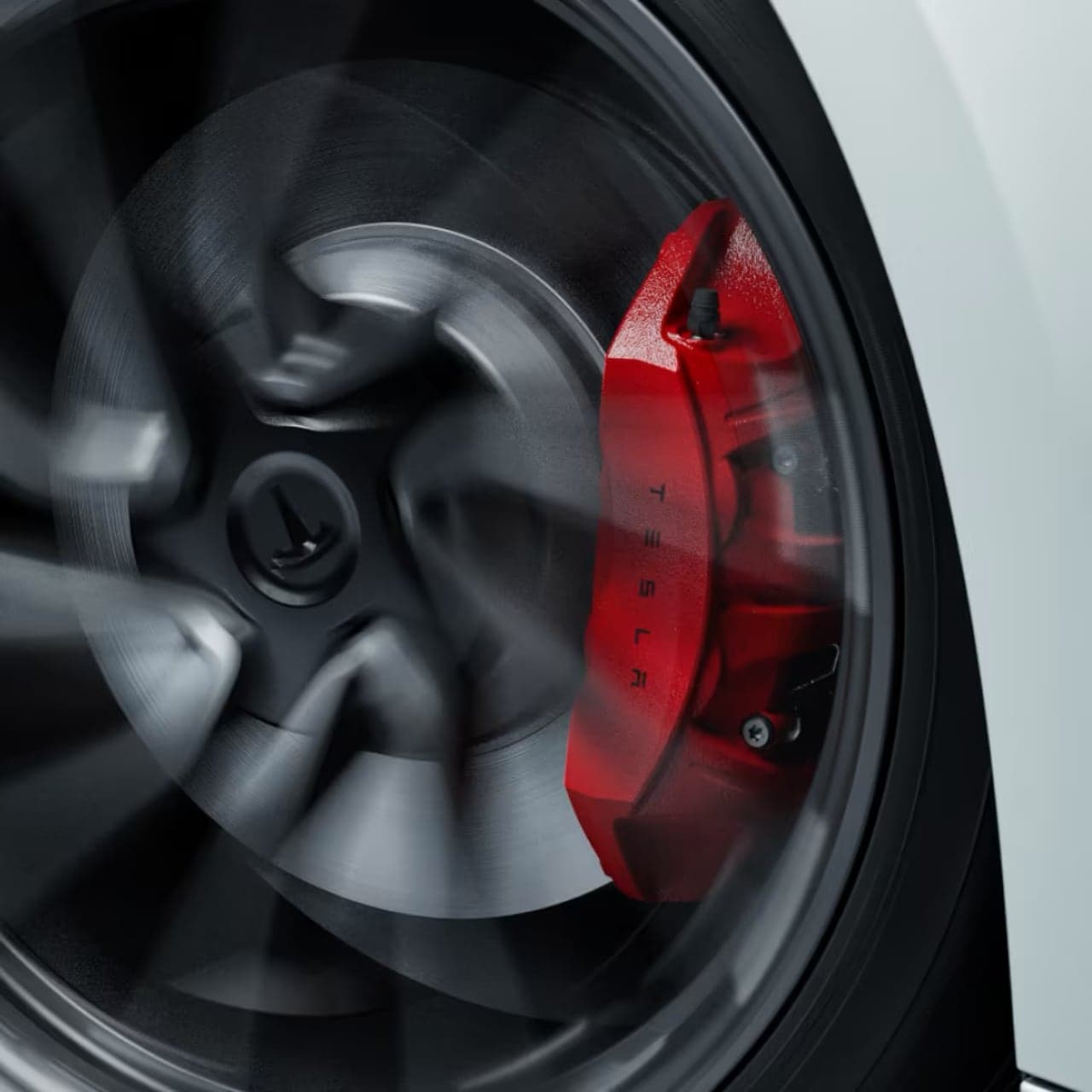 Tesla Model 3 Performance (2024) a vylepšené brzy