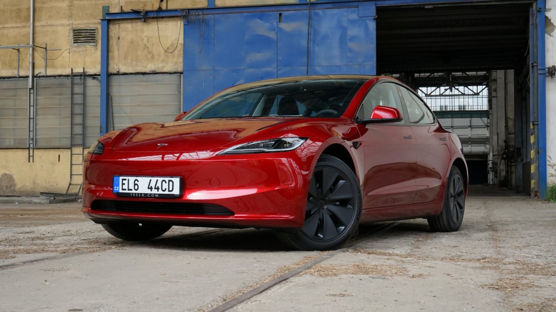 Nová Tesla Model 3 (2024) alias Highland test