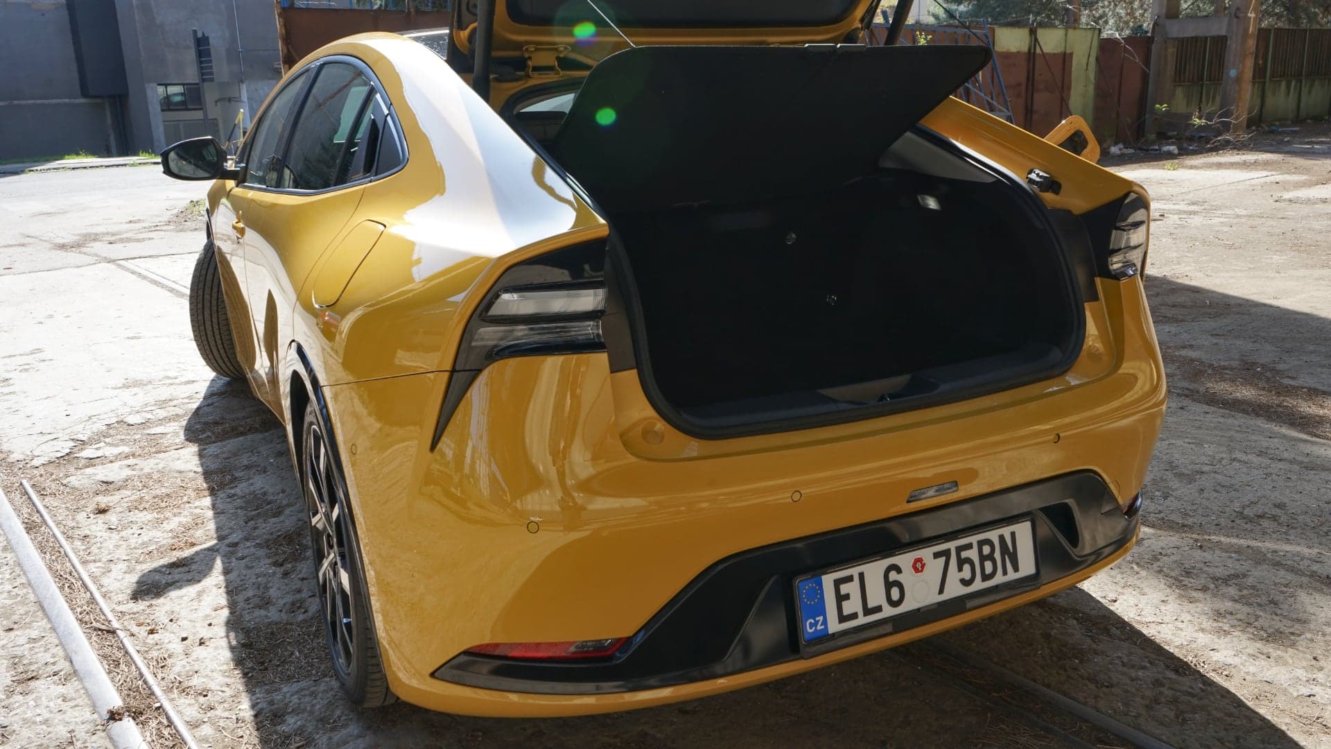 Toyota Prius (2023) 5. generace test