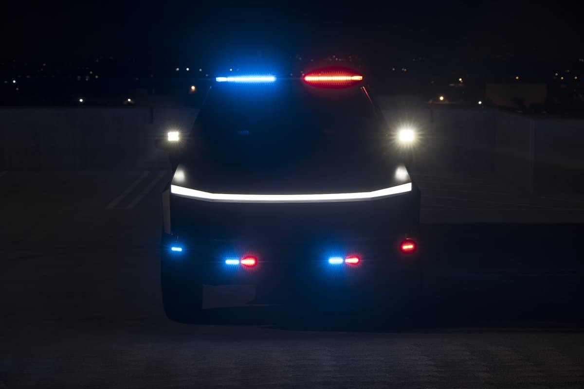 Tesla Cybertruck Police Up.Fit