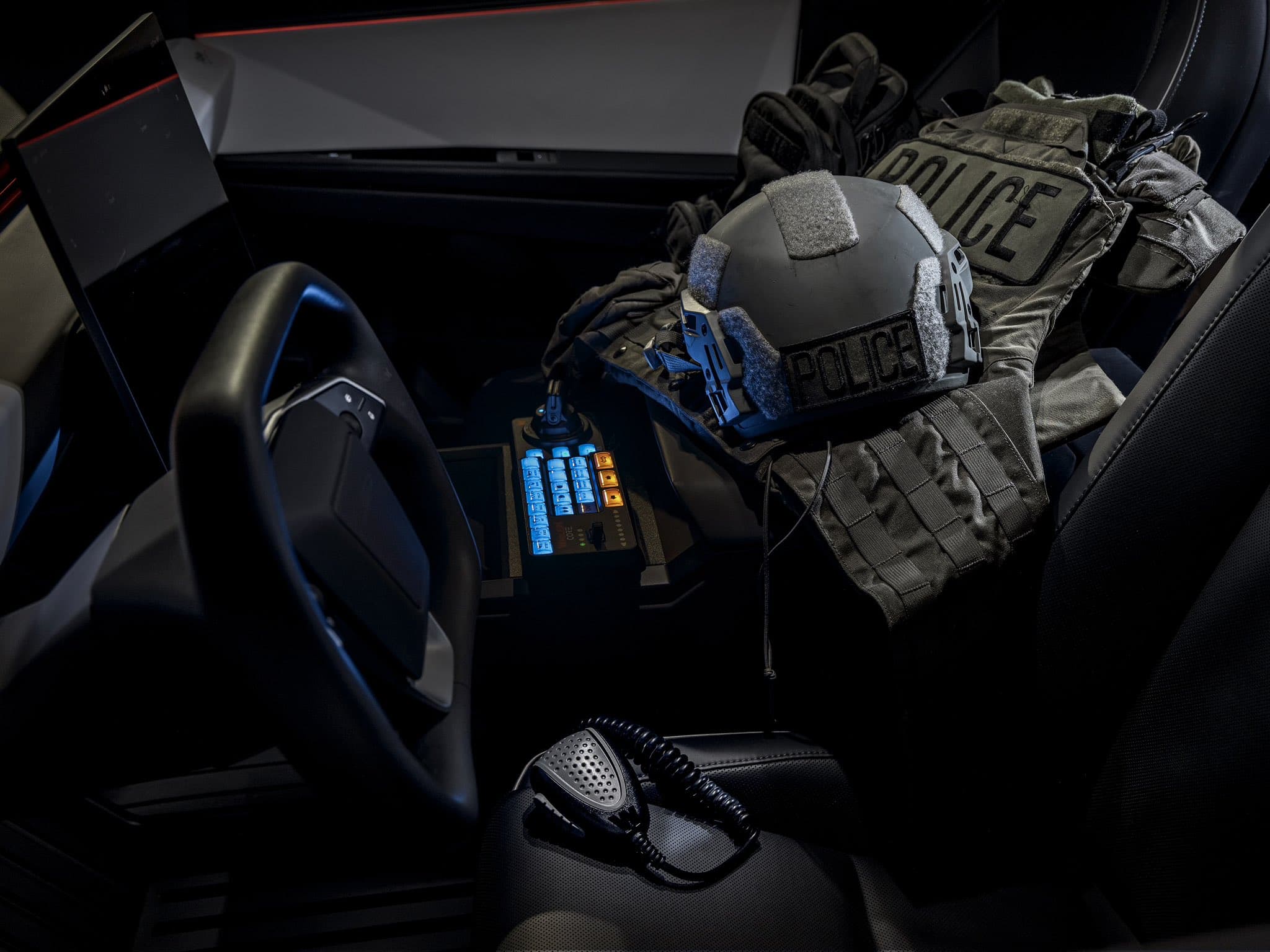 Tesla Cybertruck Police Up.Fit