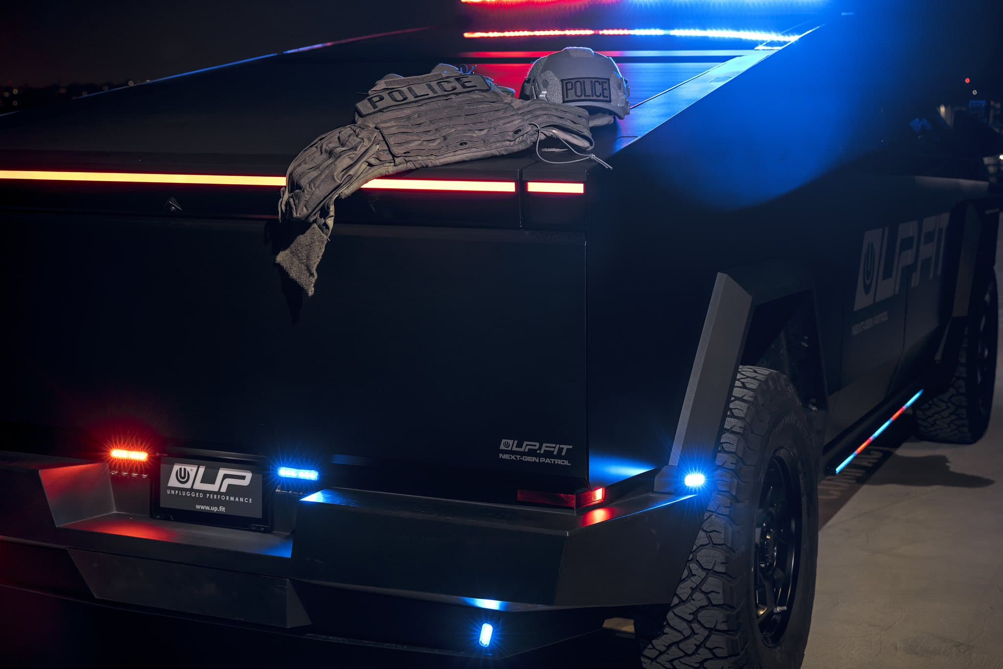 Tesla Cybertruck Police Up.Fit