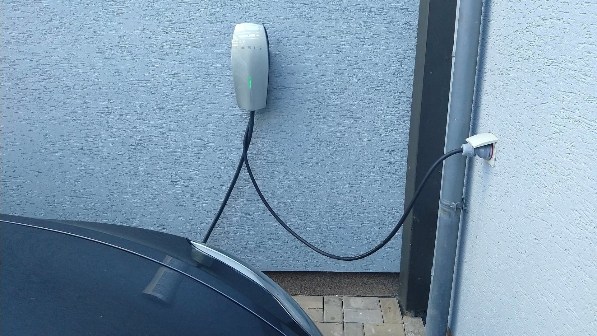 Firma Michal Krsek & partneři pořídila wallbox pro elektromobil na dotaci