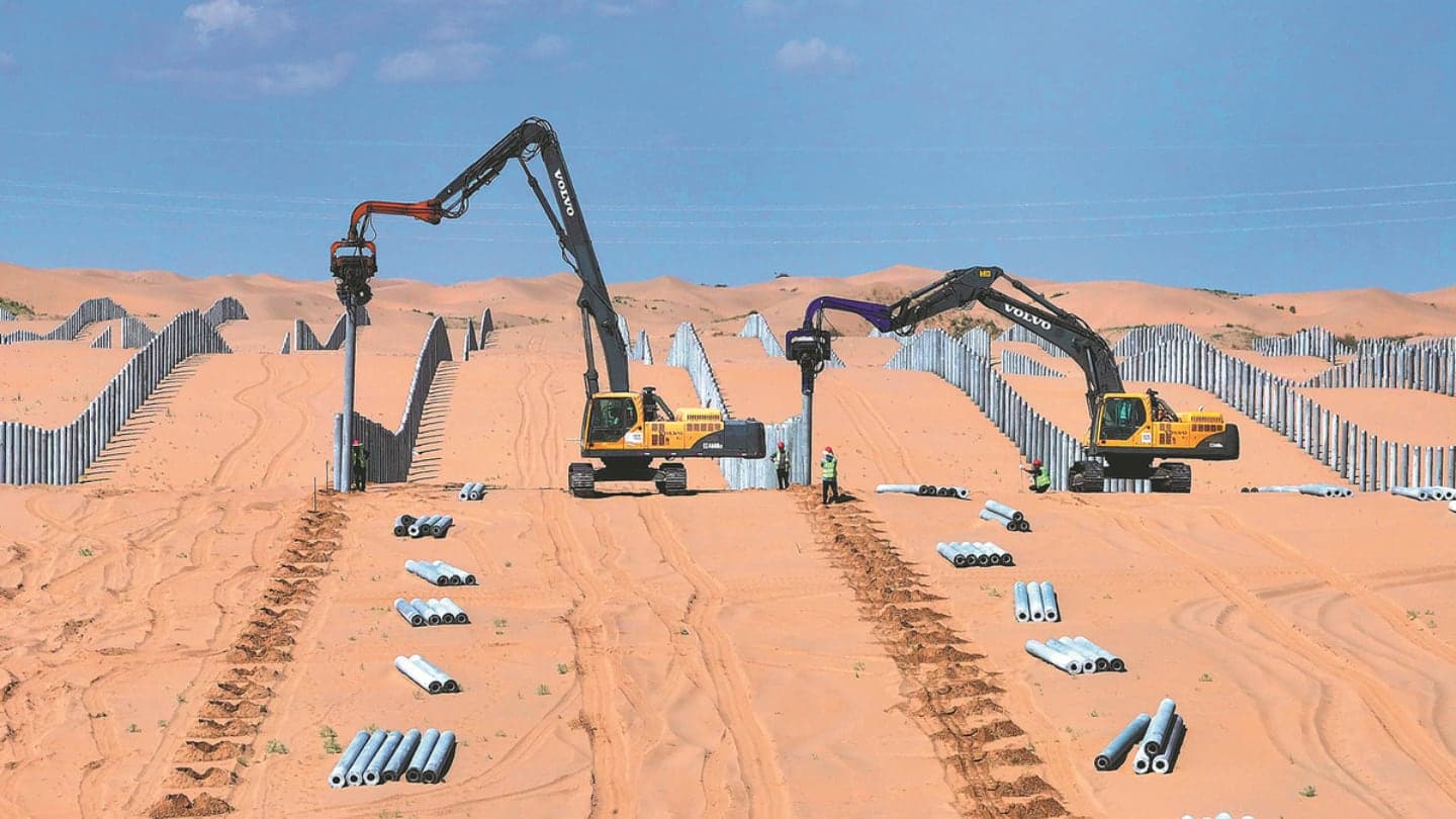 Výstavba největší fotovoltaické elektrárny na světě | foto: Wang Xiaobo, China Daily