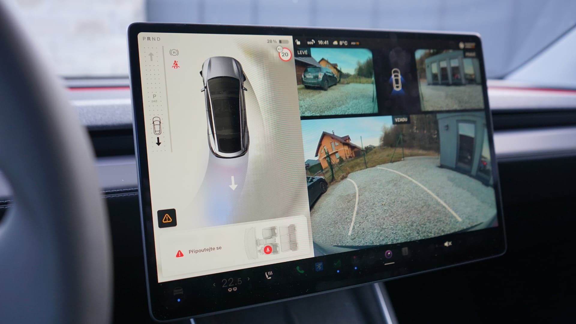 Zadní kamera + boční