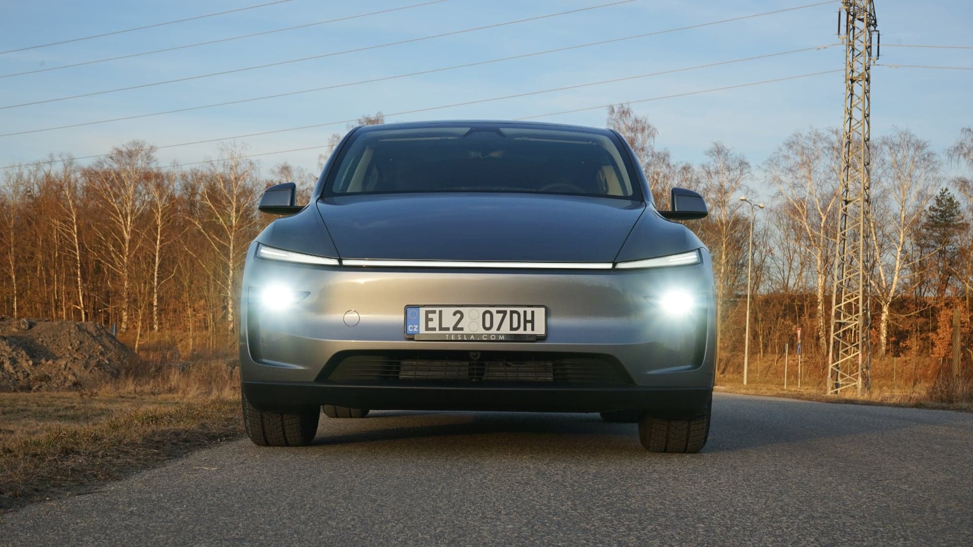 Tesla Model Y Juniper (2025), zepředu | foto: Luboš Srb