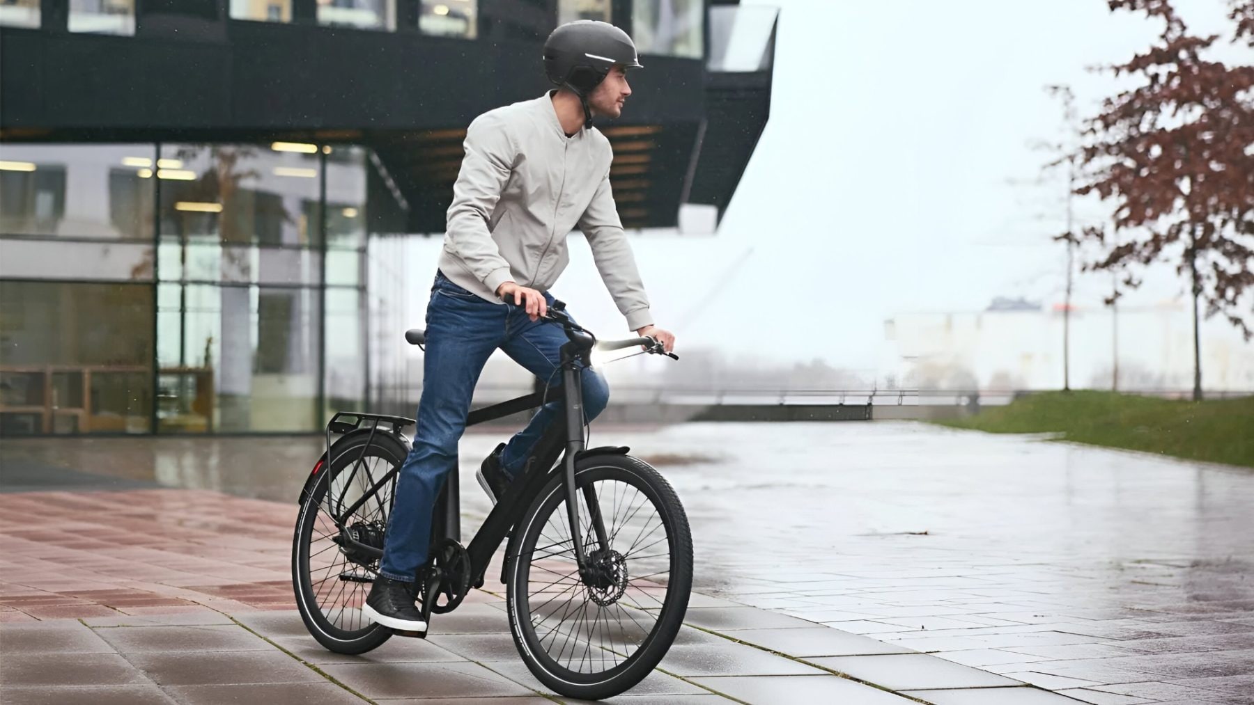 Městské elektrokolo Crivit X.2 All Black | foto: Lidl