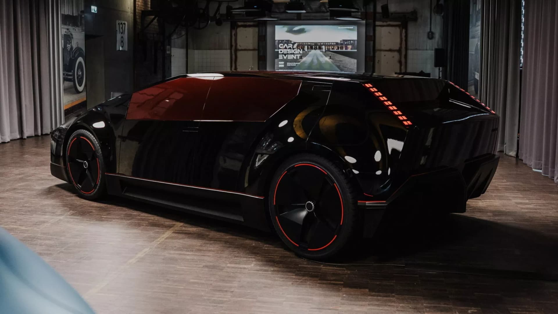 Hyundai Obsidian, zezadu | foto: Car Design Event