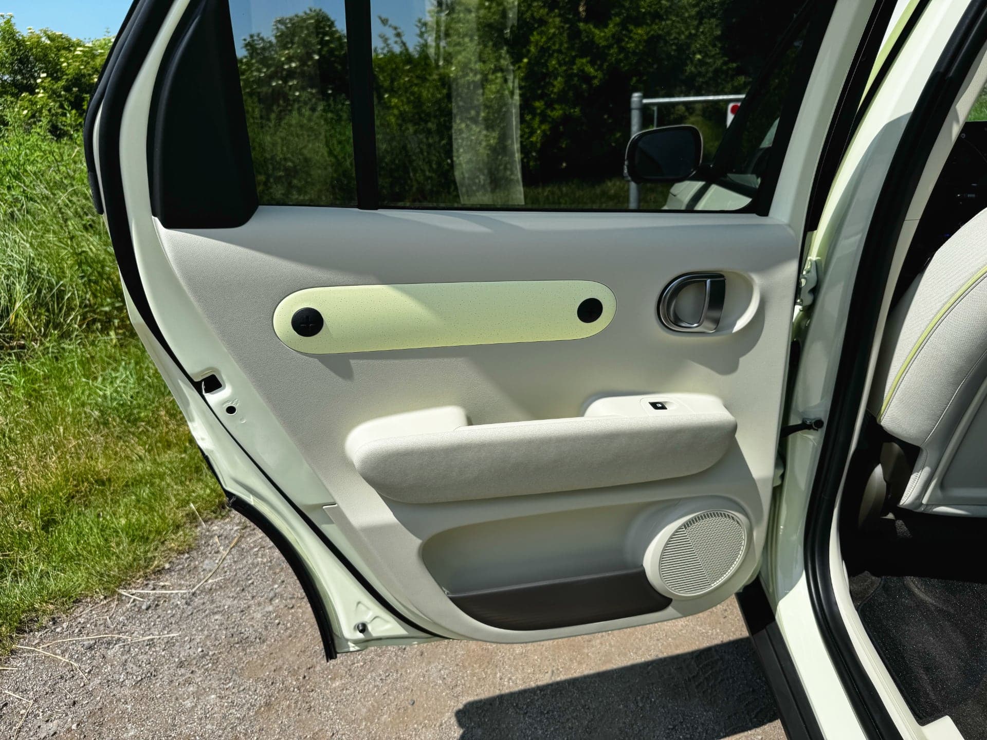 Hyundai Inster, detail dveří | foto: Tomáš Drahoňovský