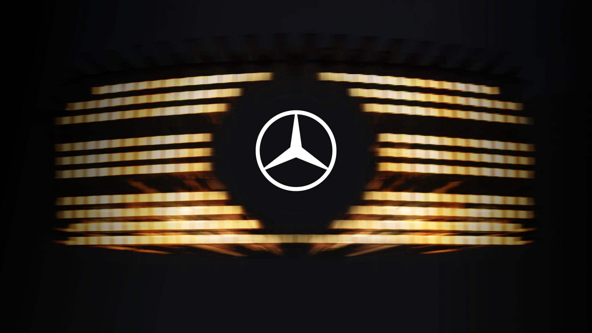 Podsvětlená mřížka chladiče Mercedes-Benz GLC | foto: Mercedes-Benz