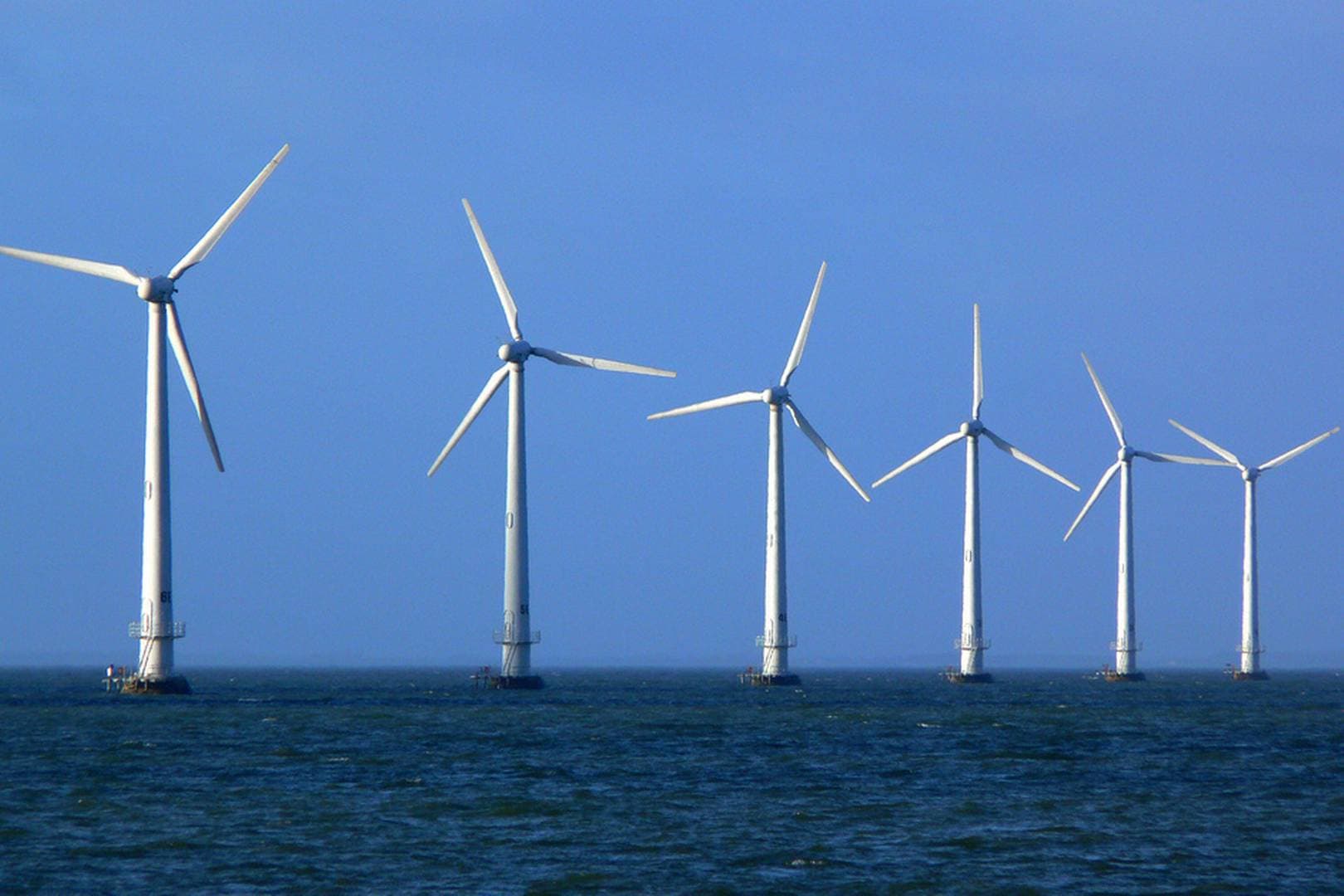 První přímořská větrná farma Vindeby | foto: DONG Energy