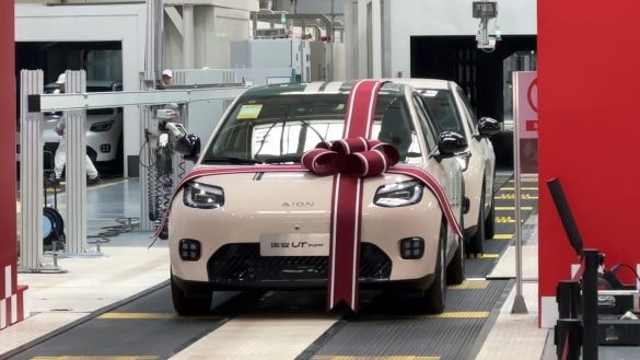 Tankování je pro smích: Tento elektromobil zvládne nabíjecí zastávku rychleji