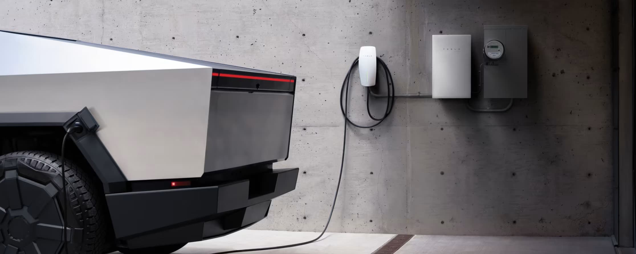 Powershare Gateway umožňuje připojit Cybertruck k domácnosti a využívat energii z baterie k napájení osvětlení a spotřebičů | Zdroj: Tesla