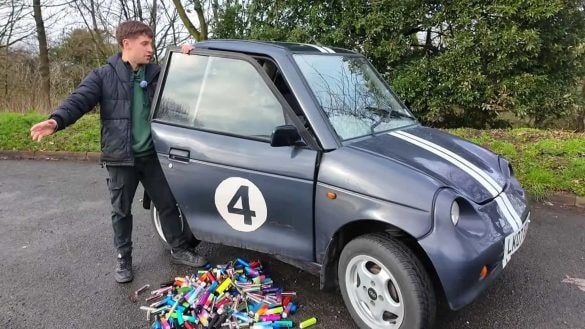 Elektromobil poháněný bateriemi z e-cigaret? Youtuber dokázal něco nečekaného