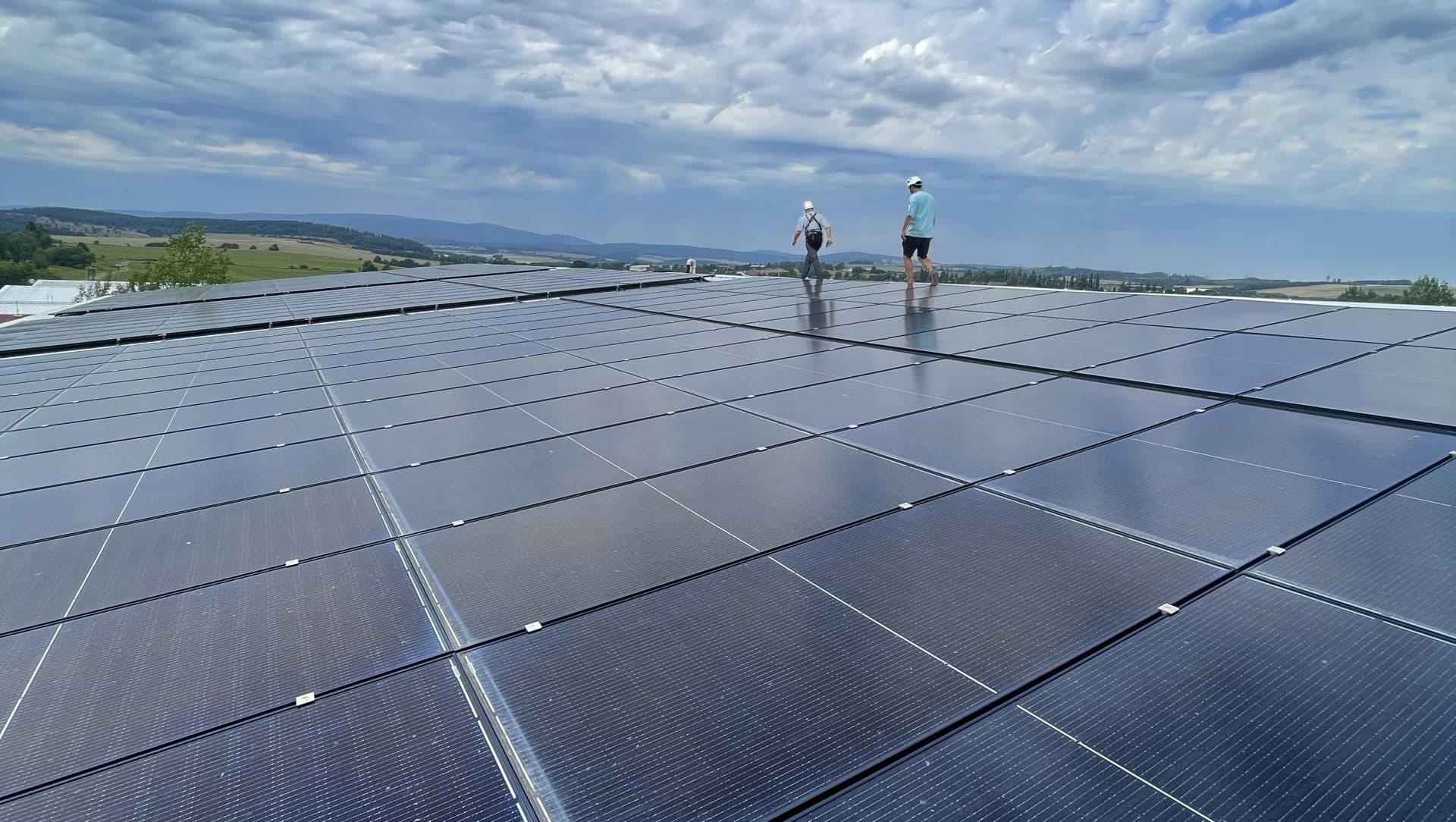 Solex Agro, jedna z největších mrazíren ovoce, hub a ořechů v Česku, začala přebytek energie z fotovoltaiky ukládat v podobě chladu do čtyř mrazicích komor plných surovin | Zdroj: LOXONE