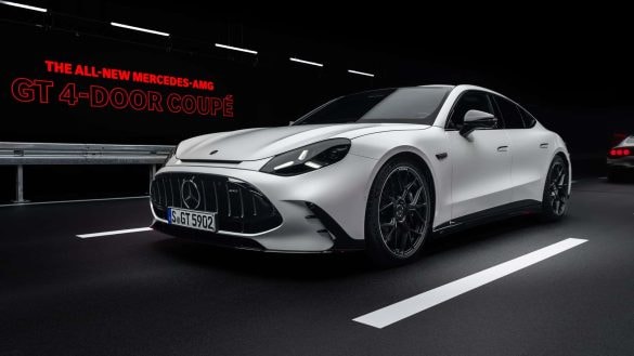Mercedes-AMG GT 4 má výkon až 1153 koní, dojezd 700 km a nabíjení za 11 minut