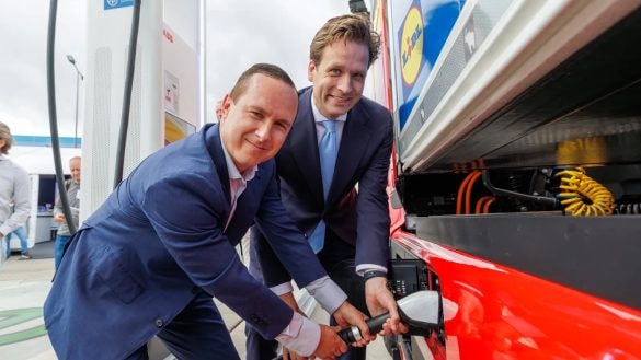 440 prodejen Lidl bude zásobováno kamiony na baterky. Tento krok nemá obdoby