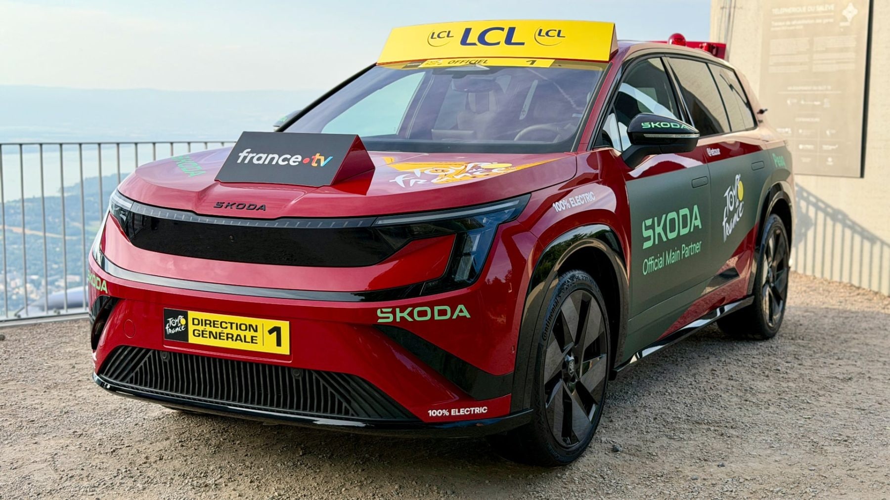 Škoda Peaq v ředitelské roli Tour de France, zepředu | Zdroj: Luboš Srb