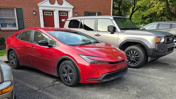 Toyota Prius ujela 160 tisíc km za 8 měsíců. Majitel ukázal, co všechno musel opravit