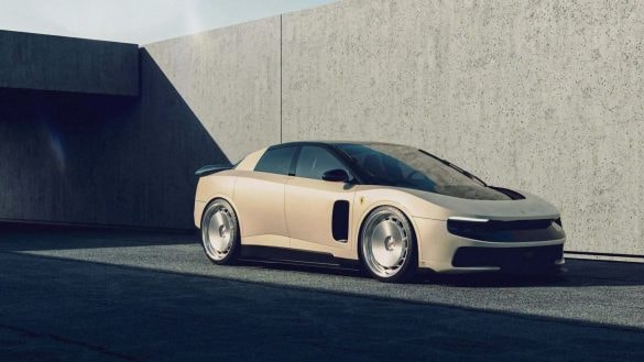 Ferrari Luce v ostřejším vydání. Velká kola mu sluší, křídlo rozdělí fanoušky