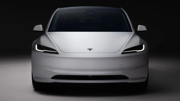 Tesla škrtla další samozřejmost. Nejlevnější Model 3 v Austrálii nemá rádio