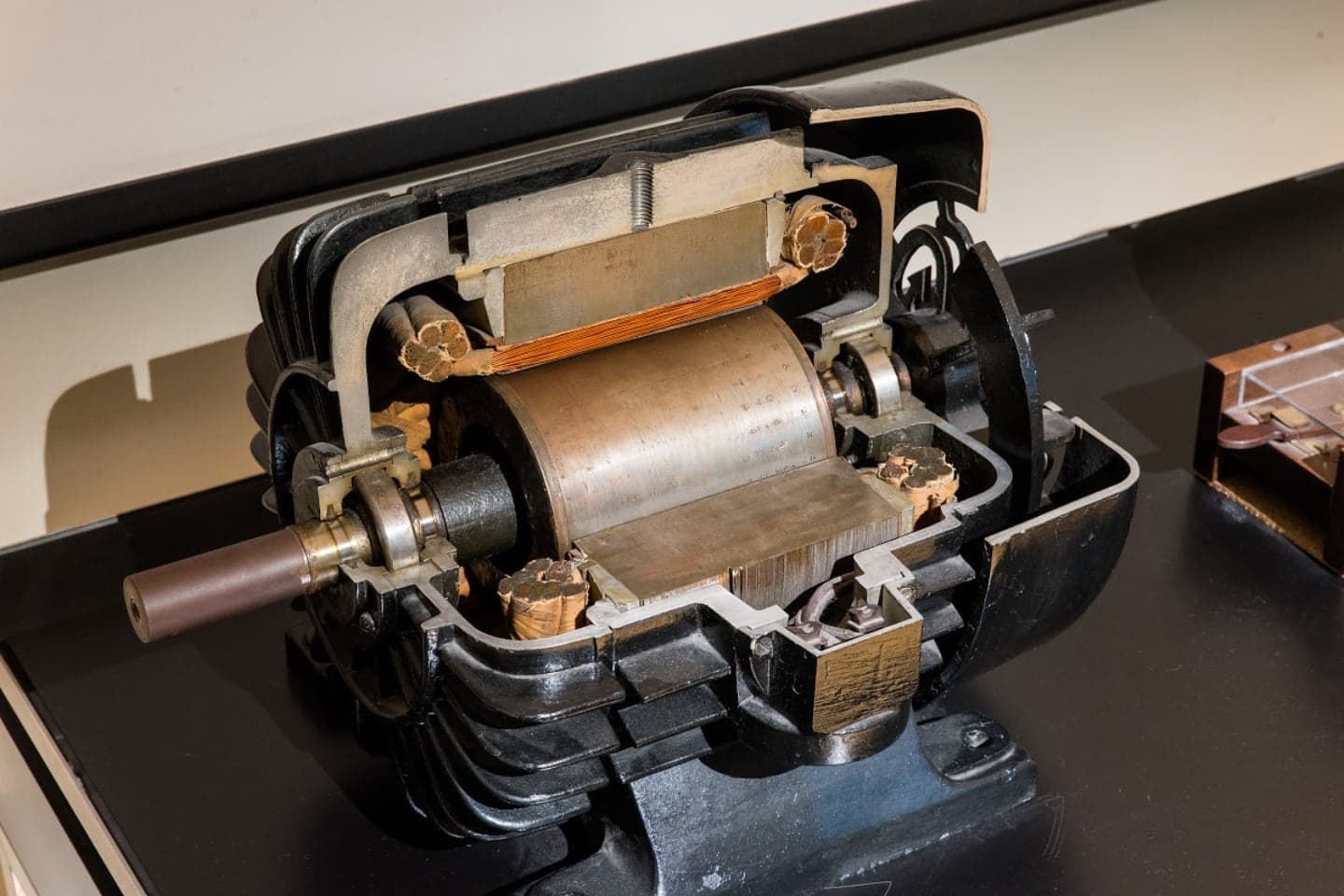 Tesla Asynchronous Machine Asynchronní motor od Tesly