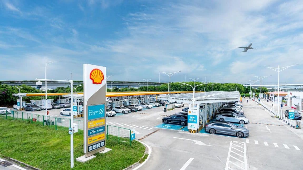 258 míst. Tohle je největší nabíjecí stanice pro elektromobily na světě