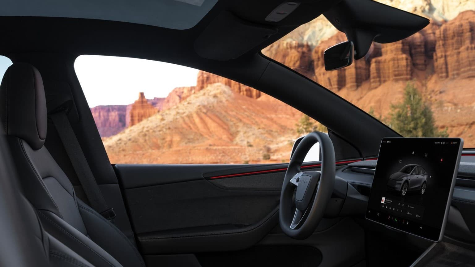 Tesla Model 3 (2026) má mít nový interiér ve stylu Alcantary a větší 16 ...